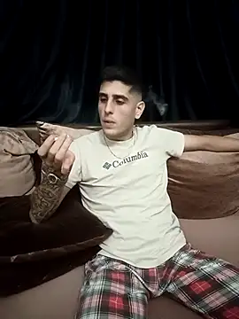 arenn1997 online show from September 21, 2025, 10:11 pm