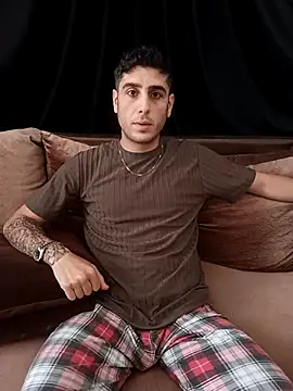 arenn1997 online show from November 15, 2025, 12:02 pm