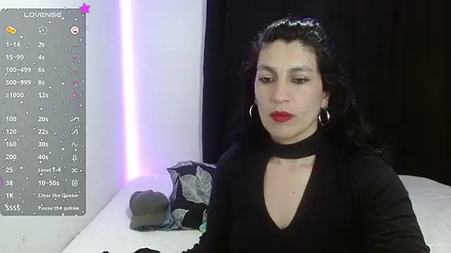 Snapshot of cristina_connor chatting on December 29, 2024, 10:57 pm cristina connor online show from December 29, 2024, 10:57 pm