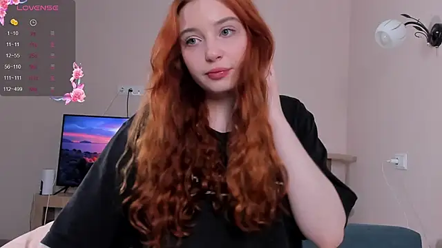 Snapshot of cinnabon_girls chatting on December 5, 2024, 8:22 pm cinnabon girls online show from December 5, 2024, 8:22 pm