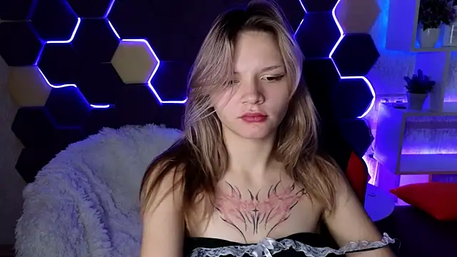 LitaBrom online show from December 19, 2024, 4:23 am