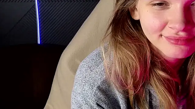 LitaBrom online show from September 25, 2025, 1:53 am