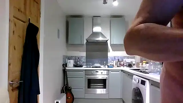 Snapshot of jimmybenido chatting on November 8, 2025, 5:34 pm jimmybenido online show from November 8, 2025, 5:34 pm