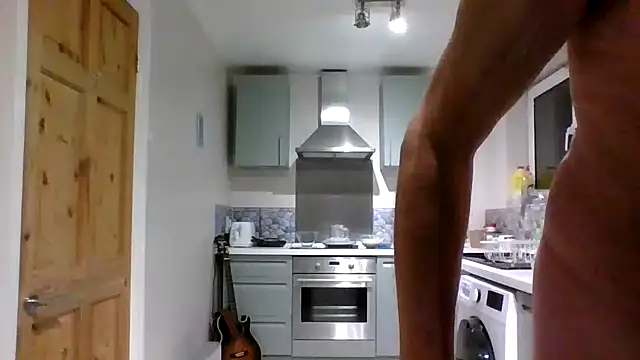 Snapshot of jimmybenido chatting on November 22, 2025, 5:34 pm jimmybenido online show from November 22, 2025, 5:34 pm