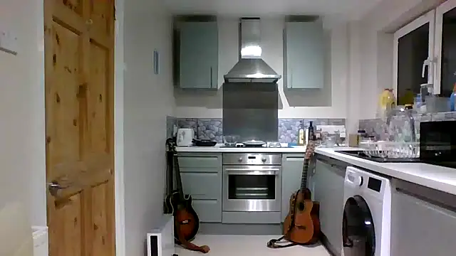 Snapshot of jimmybenido chatting on December 14, 2025, 5:29 pm jimmybenido online show from December 14, 2025, 5:29 pm