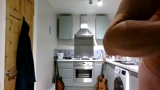 Snapshot of jimmybenido chatting on December 15, 2025, 5:39 pm jimmybenido online show from December 15, 2025, 5:39 pm