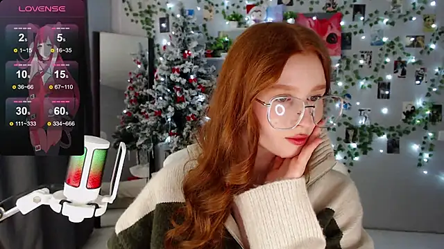 Snapshot of Meow_babe chatting on December 19, 2024, 11:18 am Meow babe online show from December 19, 2024, 11:18 am