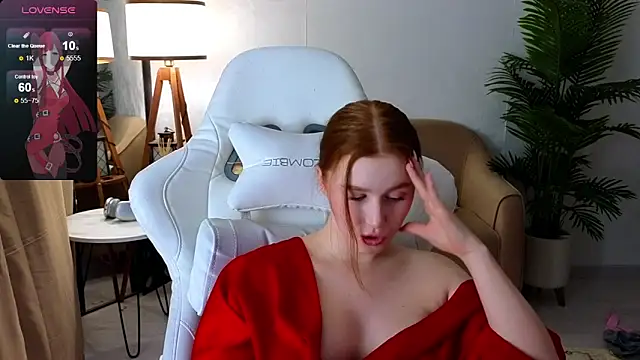 Snapshot of Meow_babe chatting on February 20, 2025, 1:30 pm Meow babe online show from February 20, 2025, 1:30 pm