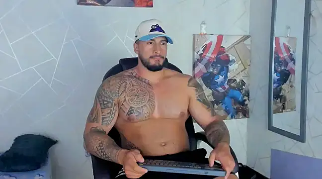 Snapshot of Cristian_Walker chatting on March 10, 2025, 3:20 pm Cristian Walker online show from March 10, 2025, 3:20 pm