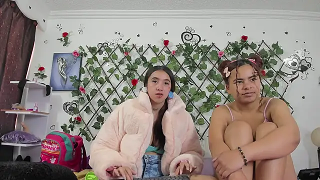 1lovelygirls online show from January 3, 2025, 5:53 pm