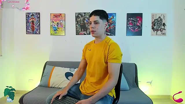 jonathanjoestar  online show from November 14, 2025, 10:18 pm