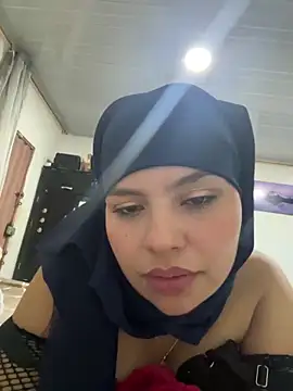 Snapshot of lalilamassu1 chatting on February 25, 2025, 8:14 am lalilamassu1 online show from February 25, 2025, 8:14 am