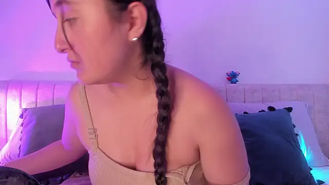 Kathia Morelli online show from February 14, 2025, 11:53 am