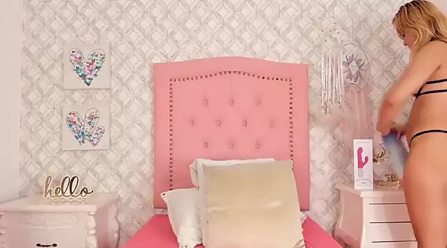 Sara  Williams online show from January 10, 2025, 3:39 am