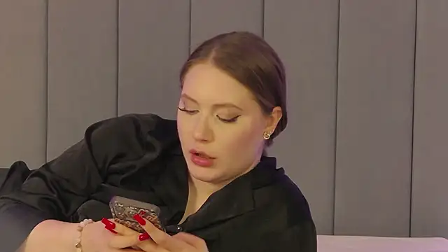 ChloeMarsch online show from February 24, 2025, 10:37 am