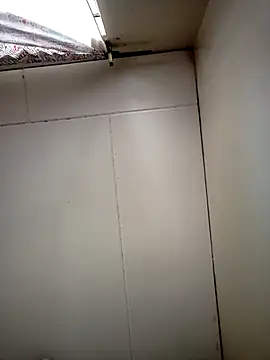 Snapshot of Sweatie_babies chatting on September 16, 2025, 9:10 am Sweatie babies online show from September 16, 2025, 9:10 am