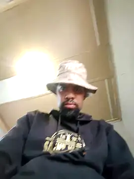 Snapshot of Tigermanboy chatting on March 7, 2025, 7:49 pm Tigermanboy online show from March 7, 2025, 7:49 pm