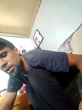 Snapshot of Tigermanboy chatting on October 17, 2025, 1:25 pm Tigermanboy online show from October 17, 2025, 1:25 pm