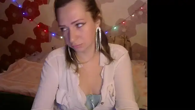 Snapshot of Queen_Daenerys chatting on November 9, 2025, 7:12 pm Queen Daenerys online show from November 9, 2025, 7:12 pm