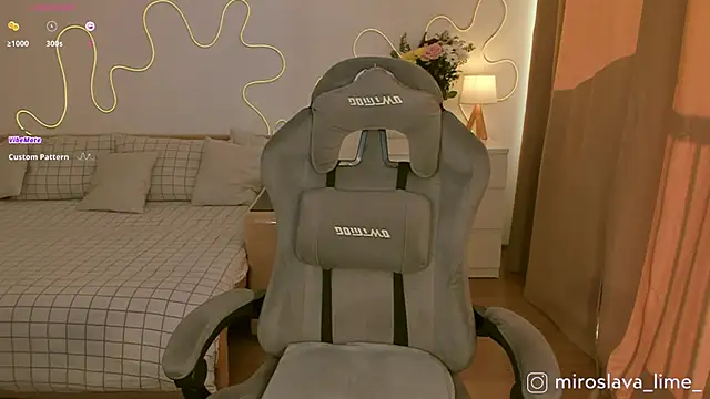 MiroslavaLime online show from March 19, 2025, 5:41 am