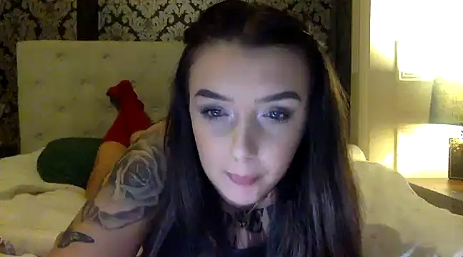 Snapshot of LucyLuxee19 chatting on December 29, 2024, 7:32 pm LucyLuxee19 online show from December 29, 2024, 7:32 pm
