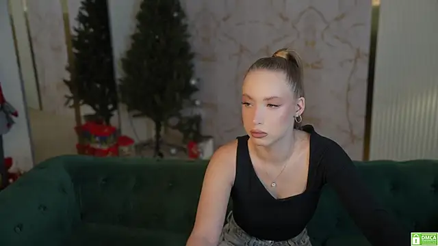 Linda054 online show from January 25, 2025, 3:41 pm