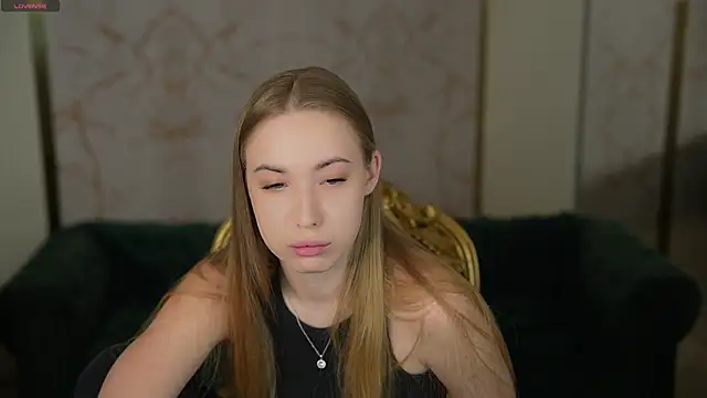 Linda054 online show from February 16, 2025, 8:22 pm