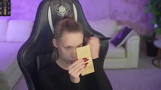 Linda054 online show from October 30, 2025, 2:46 am