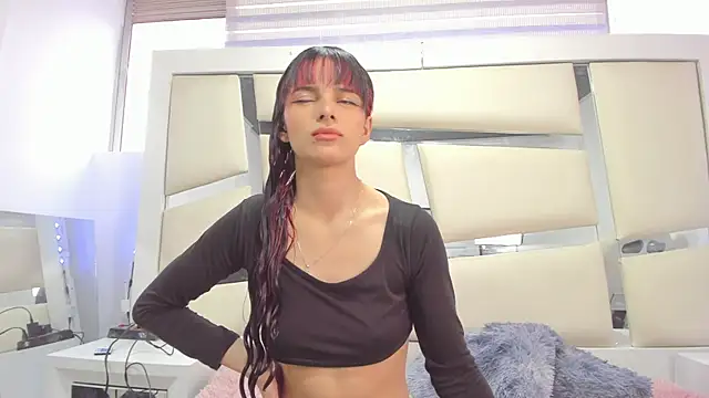 Snapshot of chrystal_js chatting on March 18, 2025, 1:09 pm chrystal js online show from March 18, 2025, 1:09 pm