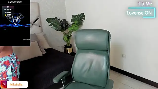 mike belle online show from October 23, 2025, 8:51 pm