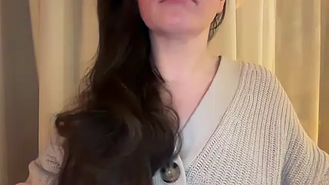 Sandysecret online show from December 4, 2025, 9:45 pm