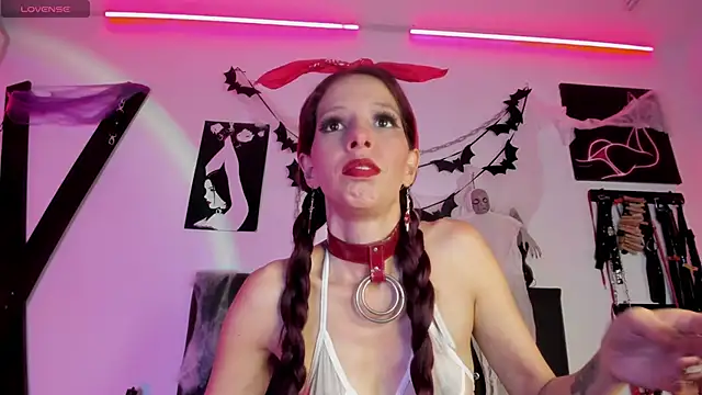 Little Naughtty online show from November 2, 2025, 4:09 pm