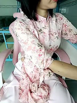 Snapshot of ___Erin___ chatting on September 11, 2025, 3:23 pm Erin online show from September 11, 2025, 3:23 pm
