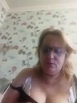 Snapshot of Forest-Lady chatting on October 25, 2025, 11:40 am Forest-Lady online show from October 25, 2025, 11:40 am