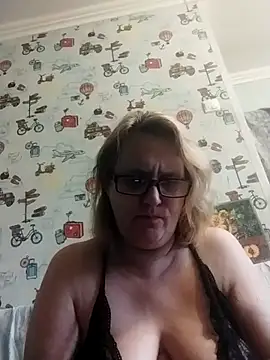 Snapshot of Forest-Lady chatting on October 29, 2025, 7:21 am Forest-Lady online show from October 29, 2025, 7:21 am