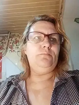 Snapshot of Forest-Lady chatting on November 5, 2025, 1:33 pm Forest-Lady online show from November 5, 2025, 1:33 pm