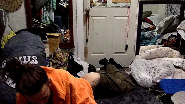 Robriguezxxx online show from October 23, 2025, 3:39 am