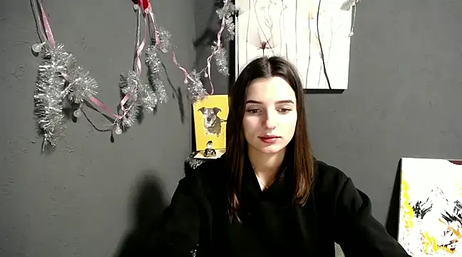 Snapshot of lady_olivia_ chatting on December 18, 2024, 2:06 pm lady olivia online show from December 18, 2024, 2:06 pm