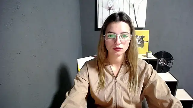 Snapshot of lady_olivia_ chatting on October 7, 2025, 5:10 pm lady olivia online show from October 7, 2025, 5:10 pm