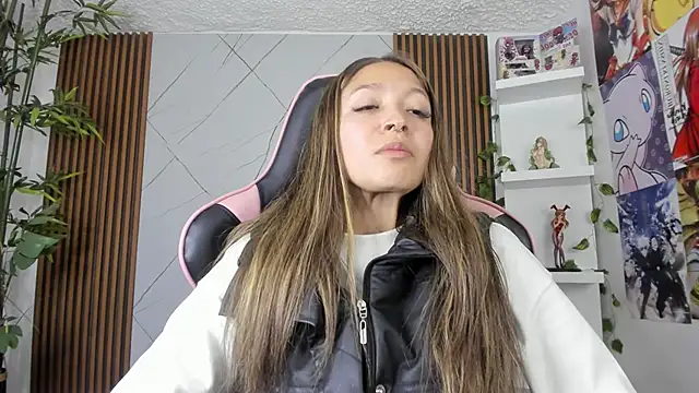 Snapshot of Victoria_Adams14 chatting on February 14, 2025, 12:47 pm Victoria Adams14 online show from February 14, 2025, 12:47 pm