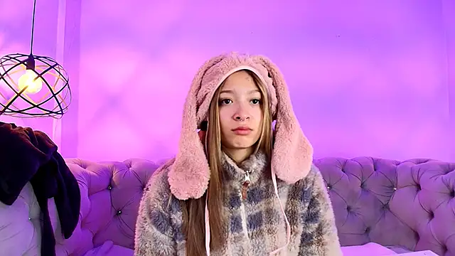 Snapshot of Victoria_Adams14 chatting on March 16, 2025, 11:27 am Victoria Adams14 online show from March 16, 2025, 11:27 am