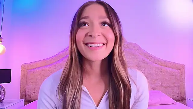 Snapshot of Victoria_Adams14 chatting on October 23, 2025, 3:06 am Victoria Adams14 online show from October 23, 2025, 3:06 am