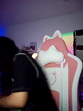 azumiichan online show from March 11, 2025, 4:10 am