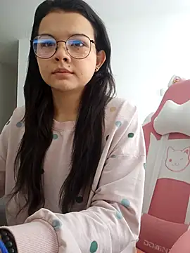 azumiichan online show from September 25, 2025, 1:37 pm