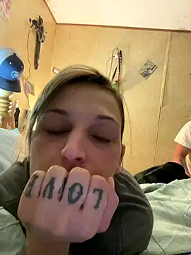 Nicole96666 online show from October 18, 2025, 11:33 am