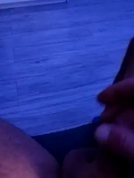 Snapshot of McdyllanXX chatting on September 24, 2025, 11:30 pm McdyllanXX online show from September 24, 2025, 11:30 pm