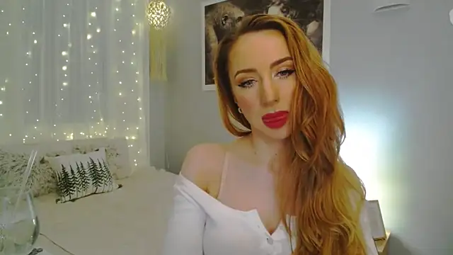 Snapshot of JulietteDiamond chatting on December 28, 2024, 6:40 pm JulietteDiamond online show from December 28, 2024, 6:40 pm