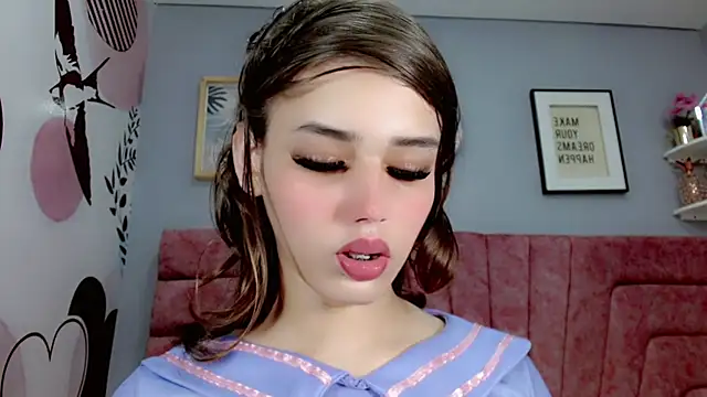 Snapshot of ValeriaAguilar chatting on February 13, 2025, 10:54 pm ValeriaAguilar online show from February 13, 2025, 10:54 pm