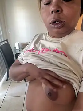 JCCaramelbarbie1 online show from December 17, 2025, 3:29 pm