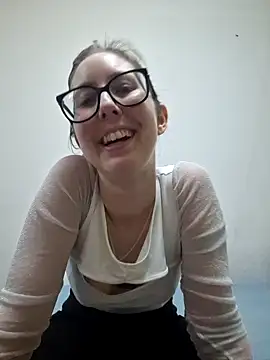 Snapshot of Sarah459 chatting on December 10, 2024, 6:28 pm Sarah459 online show from December 10, 2024, 6:28 pm